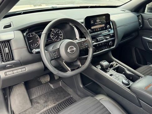 Used 2024 Nissan Pathfinder Rock Creek image 11