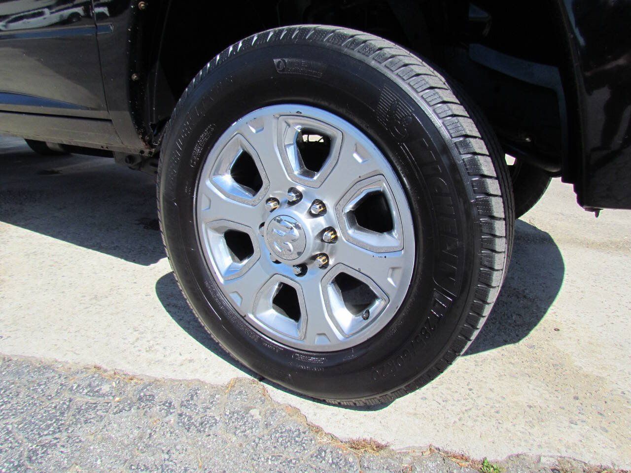 Used 2014 RAM 3500 Laramie Longhorn AWD/4WD image 25