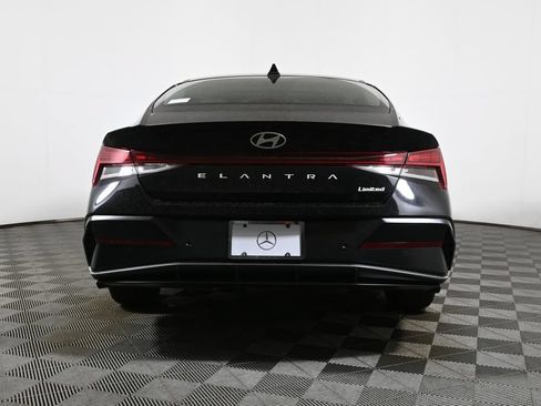 Used 2024 Hyundai Elantra Limited FWD image 10