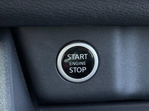 Used 2023 Nissan Rogue SV FWD image 20