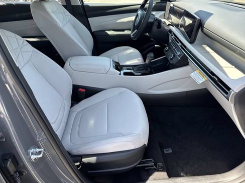 New 2026 Hyundai Tucson SE FWD image 13