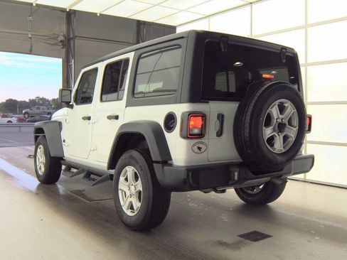 Certified 2022 Jeep Wrangler Unlimited Sport AWD/4WD image 4