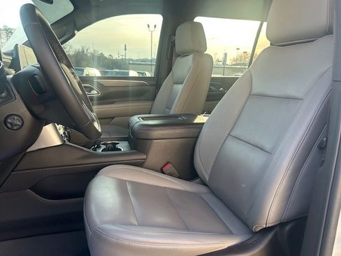 Used 2023 Chevrolet Tahoe LT w/ Luxury Package image 15