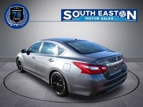 Used 2017 Nissan Altima 2.5 SL w/ Moonroof Package image 5