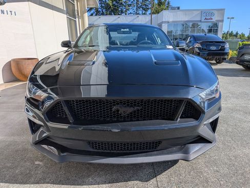 Used 2018 Ford Mustang GT Premium w/ Black Accent Package RWD image 2
