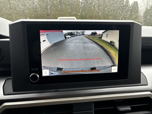 Certified 2025 Toyota Tacoma TRD Sport image 28