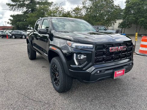 New 2026 GMC Canyon Elevation w/ Convenience Package image 8