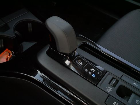 Used 2024 Toyota Prius LE image 24