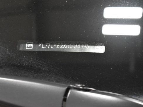 Used 2024 Chevrolet Trax ACTIV w/ Driver Confidence Package FWD image 32