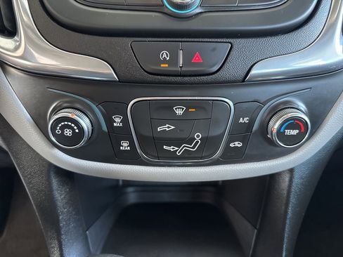 Used 2024 Chevrolet Equinox LS image 27