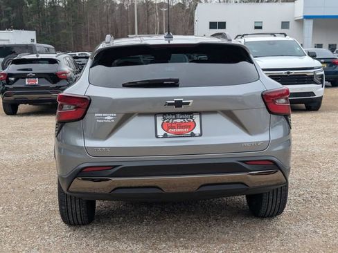 New 2026 Chevrolet Trax ACTIV w/ Sunroof Package image 3