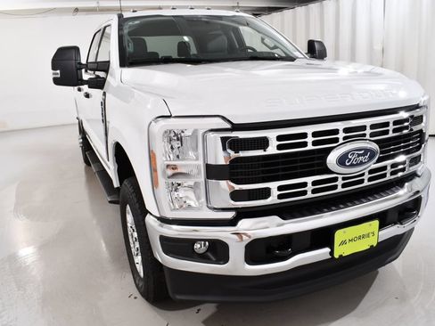 New 2026 Ford F350 XLT w/ FX4 Off-Road Package AWD/4WD image 4