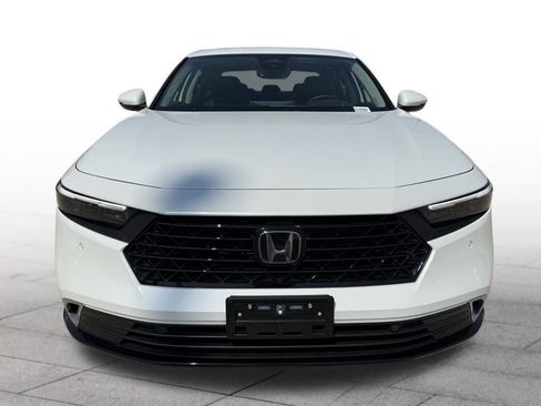 Used 2024 Honda Accord Touring image 2