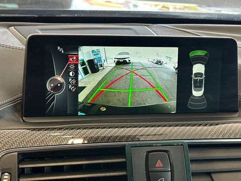 Used 2016 BMW M4 Convertible RWD image 16