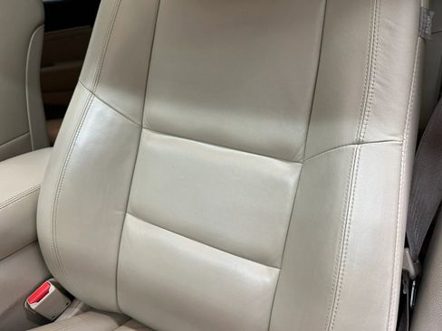 Used 2017 Jeep Grand Cherokee Limited image 35