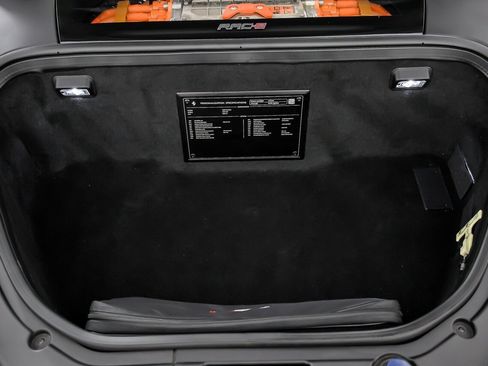 Used 2022 Ferrari SF90 Spider image 26