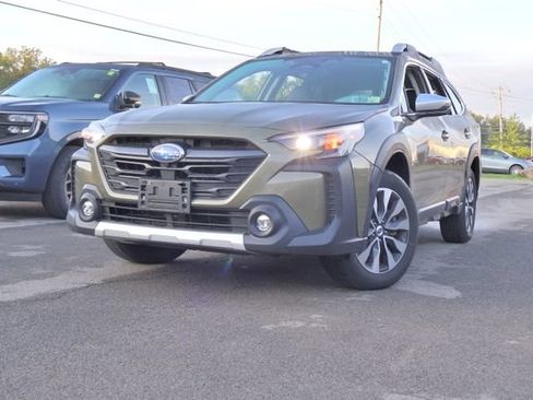 Used 2024 Subaru Outback Touring XT AWD/4WD image 2