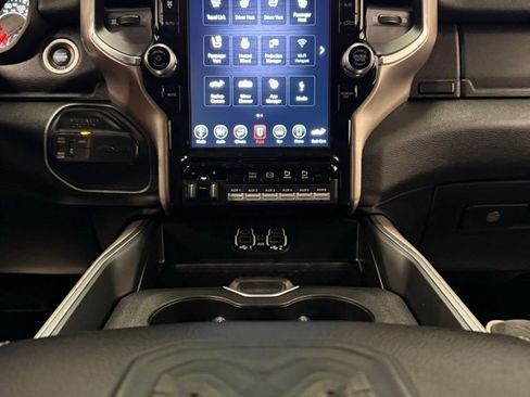 Used 2021 RAM 2500 Laramie image 31