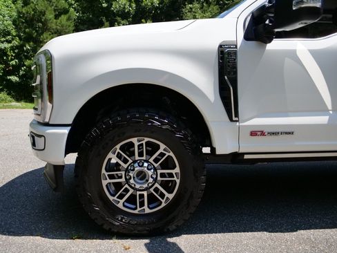 Used 2024 Ford F250 Limited w/ FX4 Off-Road Package AWD/4WD image 52
