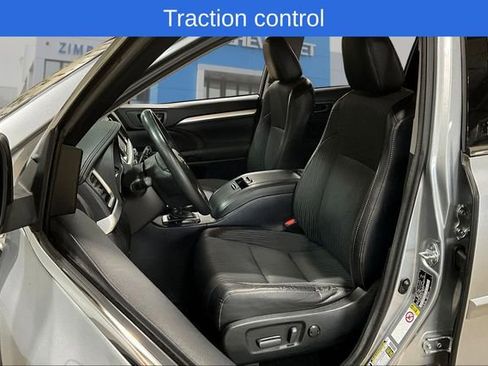 Used 2016 Toyota Highlander Plus w/ Protection Package #3 image 21
