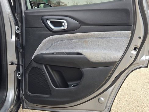 Used 2022 Jeep Compass Latitude w/ Convenience Group image 11