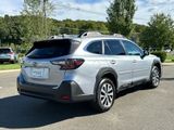 Used 2023 Subaru Outback Premium image 4