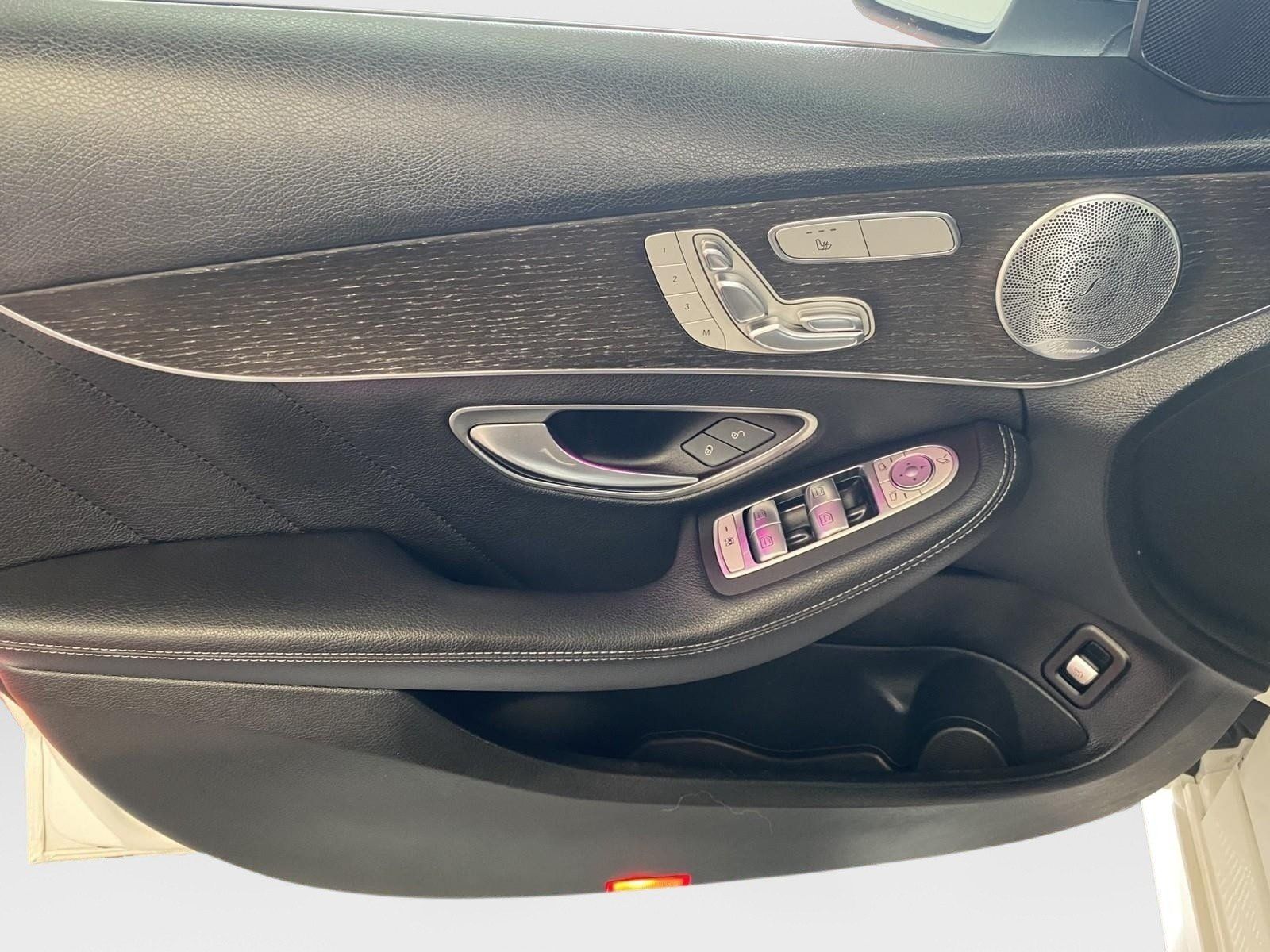 Used 2020 Mercedes-Benz C 300 4MATIC Sedan image 20
