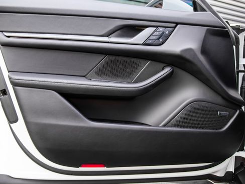Certified 2025 Porsche Taycan 4S AWD/4WD image 10