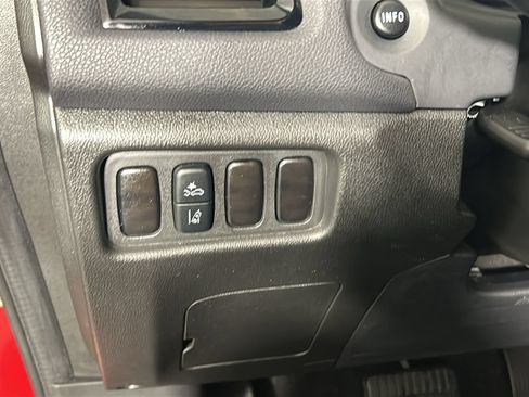 Used 2025 Mitsubishi Outlander Sport LE AWD/4WD image 22