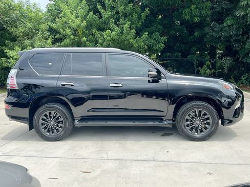 Certified 2023 Lexus GX 460 Premium AWD/4WD image 8