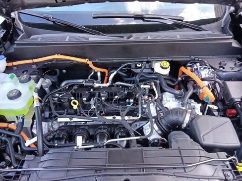 New 2026 Ford Maverick XLT FWD image 34