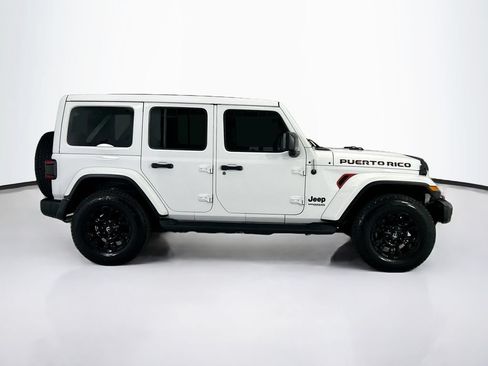 Used 2021 Jeep Wrangler Unlimited Sahara AWD/4WD image 4