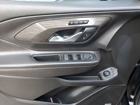 Used 2019 GMC Terrain SLT w/ Preferred Package image 16