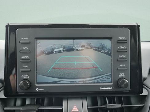 Used 2021 Toyota RAV4 LE AWD/4WD image 32