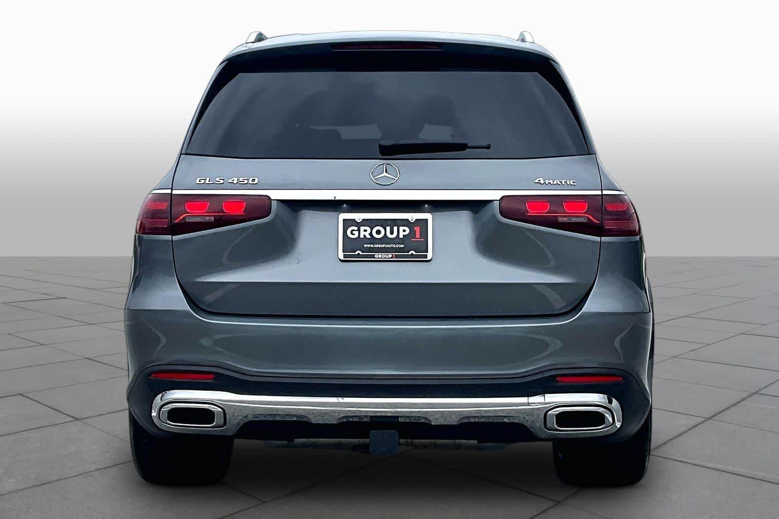 Used 2025 Mercedes-Benz GLS 450 4MATIC w/ AMG Line Exterior image 5