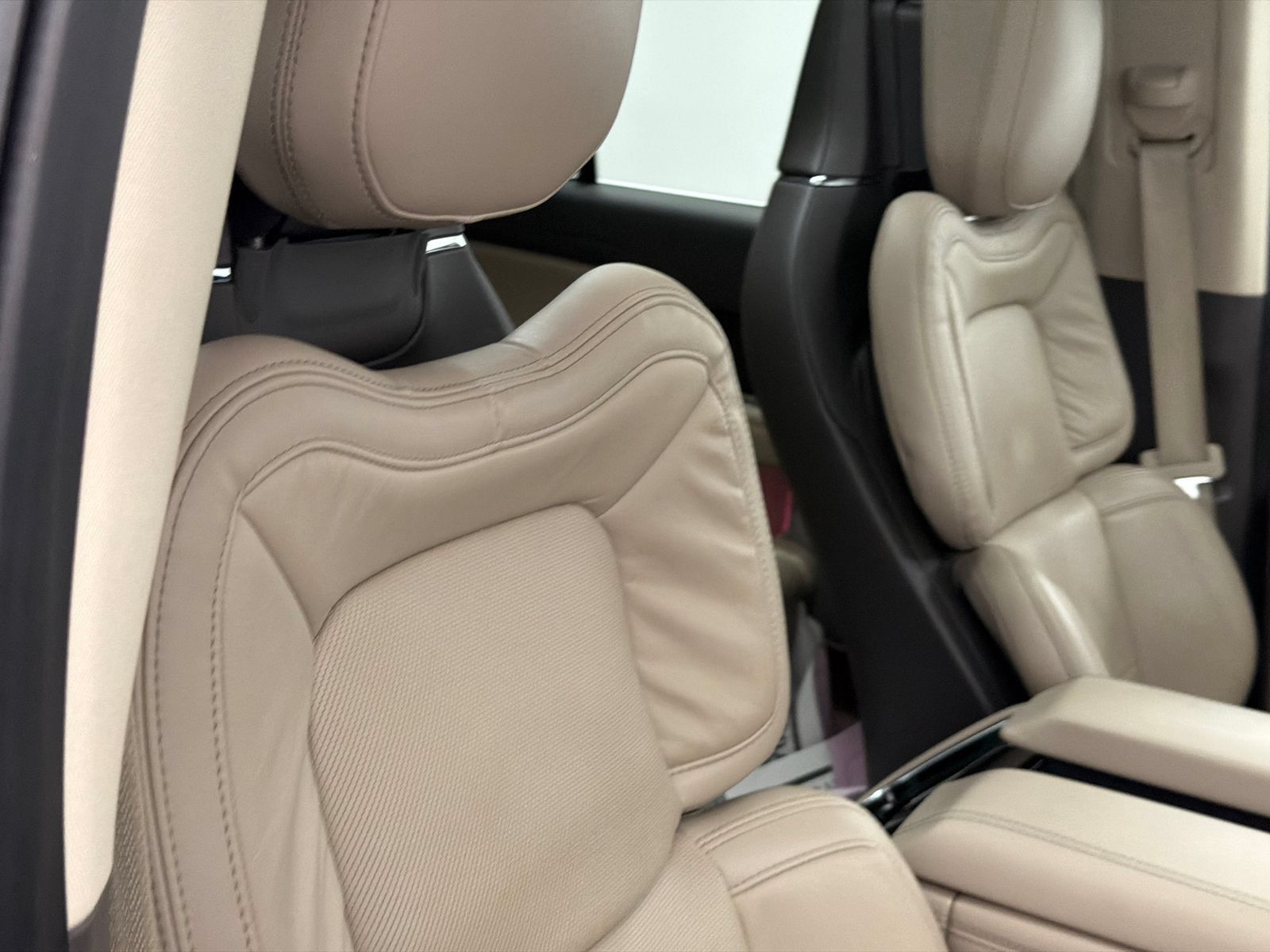 Certified 2023 Lincoln Navigator Reserve AWD/4WD image 13