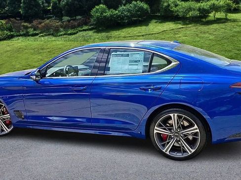 Used 2025 Genesis G70 2.5T w/ Sport Prestige Package image 5