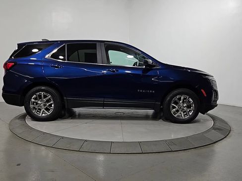 Used 2023 Chevrolet Equinox LT AWD/4WD image 7