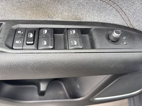 Certified 2022 Jeep Compass Latitude image 13