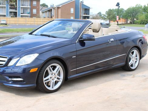 Used 2012 Mercedes-Benz E 550 Cabriolet image 22