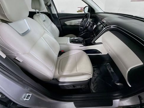 Used 2024 Hyundai Tucson Limited image 32