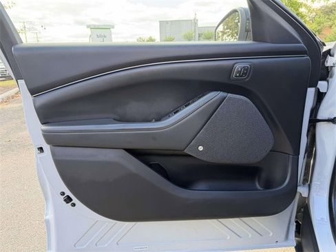 Certified 2021 Ford Mustang Mach-E Premium image 18