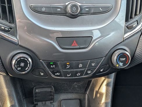 Used 2018 Chevrolet Cruze LT w/ LT Fleet Convenience Package image 29