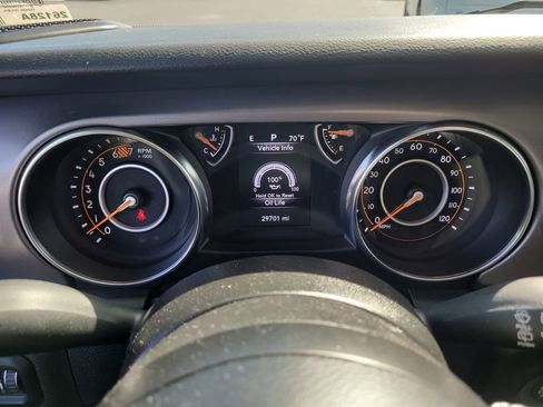 Used 2023 Jeep Wrangler Sport image 27