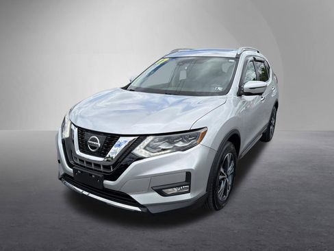 Used 2017 Nissan Rogue SL w/ SL Premium Package AWD/4WD image 9