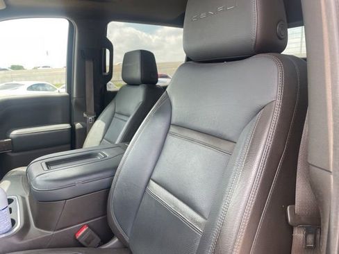 Used 2019 GMC Sierra 1500 Denali w/ Denali Ultimate Package AWD/4WD image 11