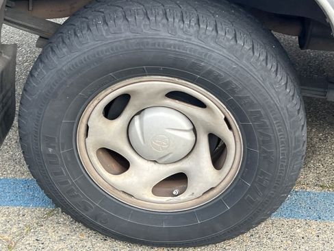 Used 2005 Toyota Tundra SR5 image 14