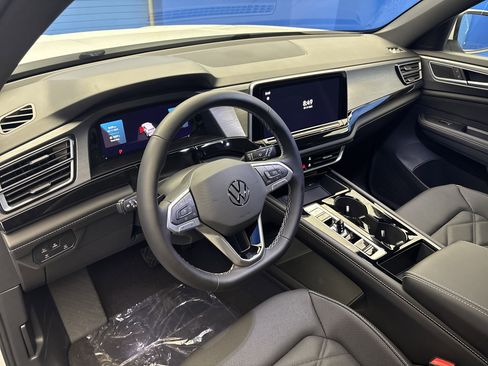 New 2026 Volkswagen Atlas Cross Sport SE image 11
