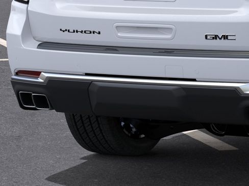 New 2026 GMC Yukon Denali w/ Denali Reserve Package AWD/4WD image 14