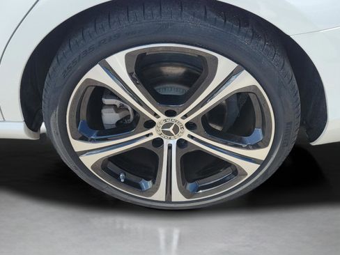 Used 2023 Mercedes-Benz C 300 Sedan image 28